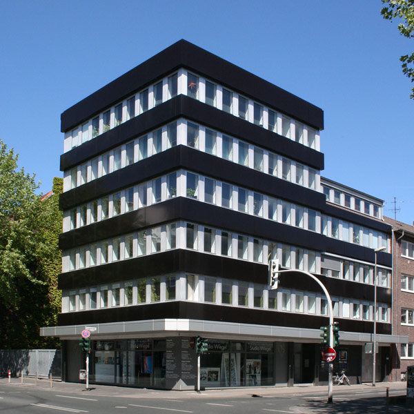 tl_files/sahle/Fassade Engelstrasse/002-Engelstr-1-5-2007-quadr.jpg tl_files/sahle/Fassade Engelstrasse/002-Engelstr-1-5-2007-quadr.jpg
